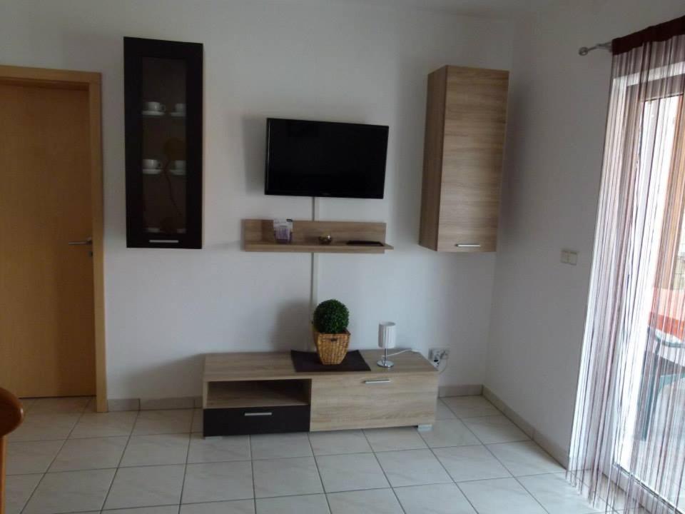 Apartmani Ivanic ヴィル エクステリア 写真