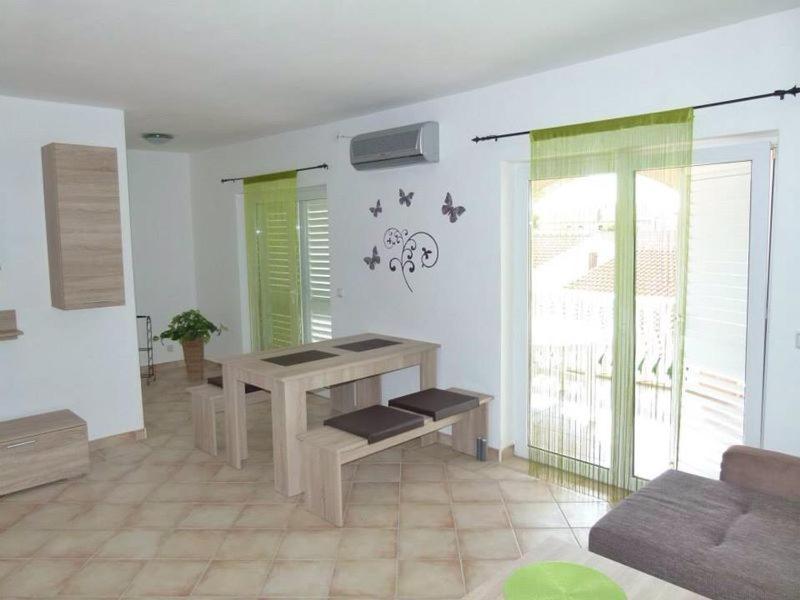Apartmani Ivanic ヴィル エクステリア 写真