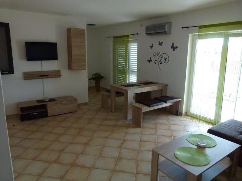 Apartmani Ivanic ヴィル エクステリア 写真