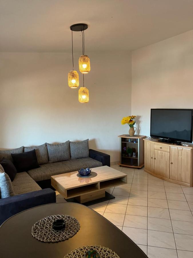 Apartmani Ivanic ヴィル エクステリア 写真
