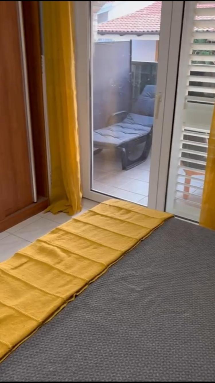 Apartmani Ivanic ヴィル エクステリア 写真